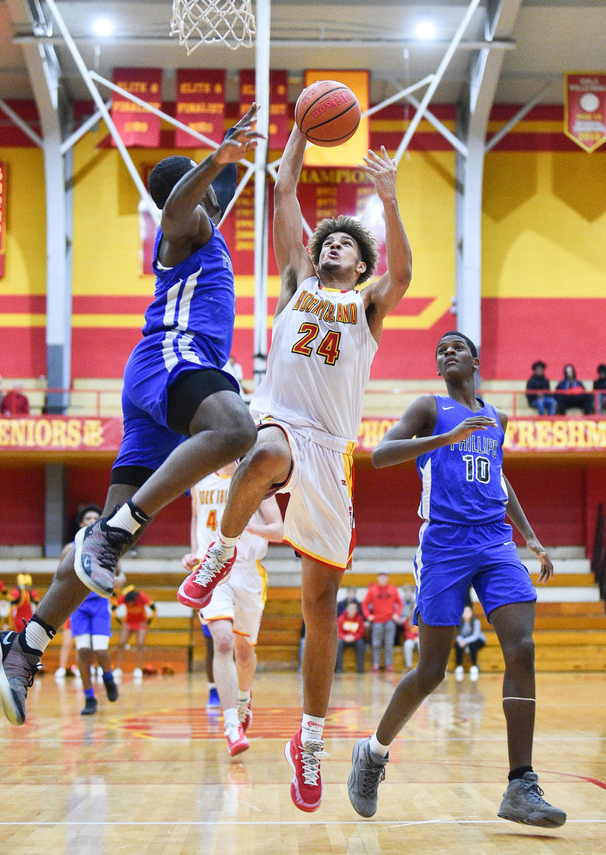 112919-mda-spt-rocky-hoops-068a.jpg